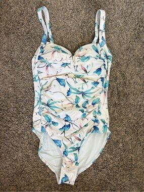 Nip Tuck swimwear Women Size: US 6 white/blue One Piece Slimming
